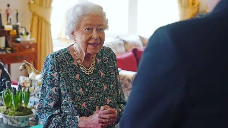 Елизавета II рассказала о проблемах со здоровьем