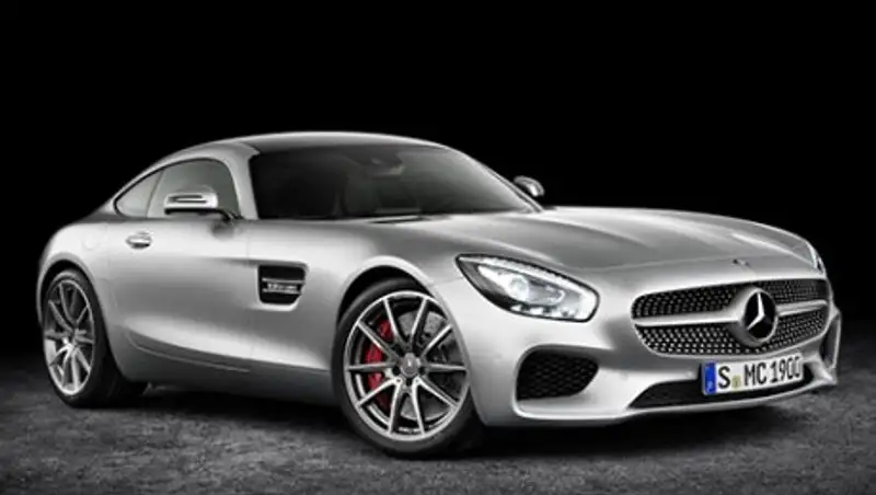 Названа стоимость обновленного родстера Mercedes-AMG GT