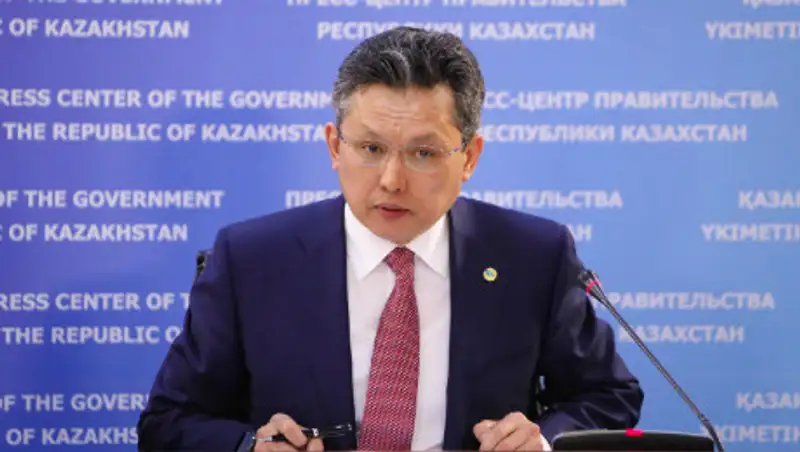 Султанов: Возможен дефицит информированности, но не товаров