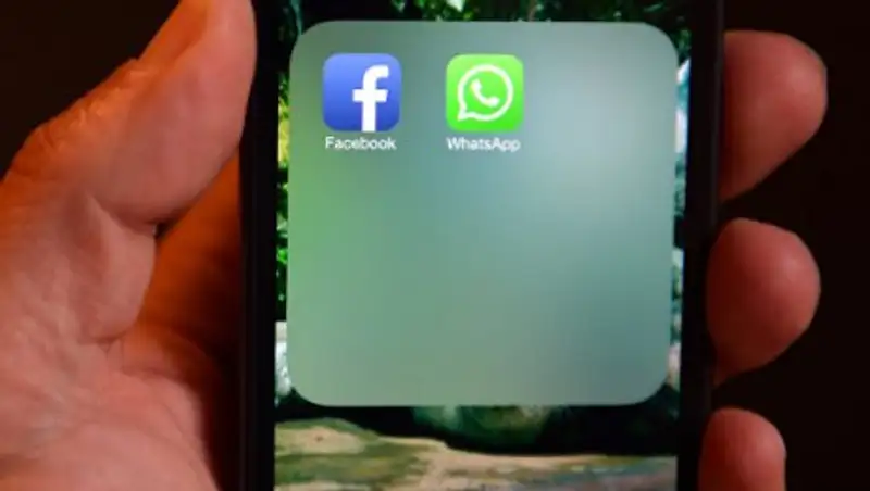 WhatsApp даст спецслужбам доступ к перепискам пользователей
