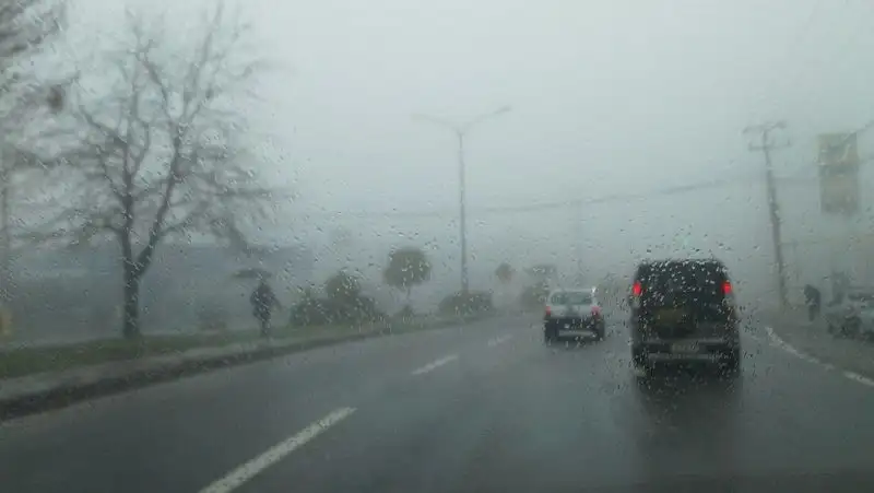 Погода испортится в семи регионах Казахстана