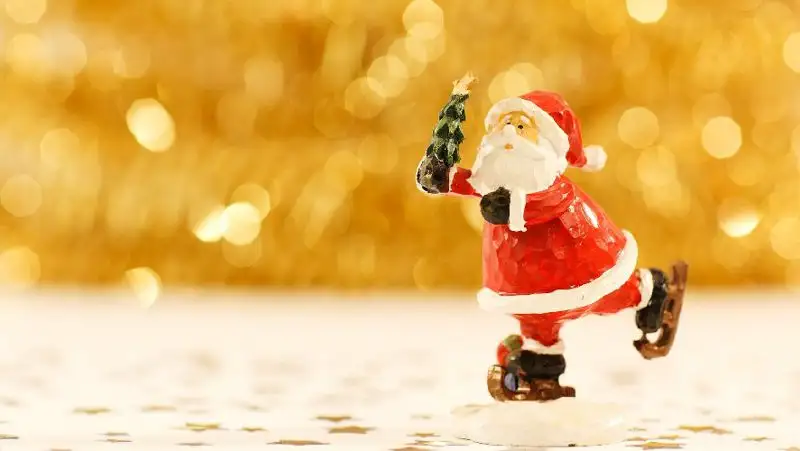 Волшебное лекарство – пожарные в костюмах Деда Мороза поздравили маленьких пациентов в Кокшетау