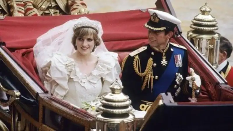 Любовный треугольник: подробности отношений Дианы, принца Чарльза и его любовницы