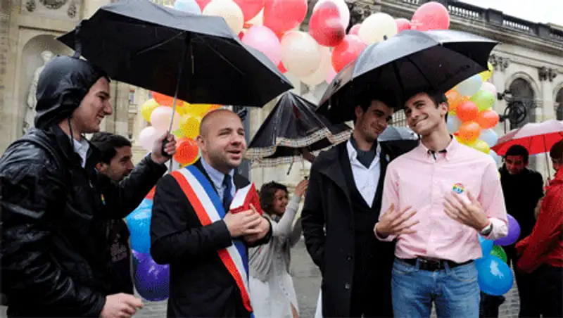 Ватикан организовал опрос об отношении прихожан к однополым бракам