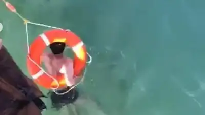 помощь утопающему, фото - Новости Zakon.kz от 28.06.2023 22:17