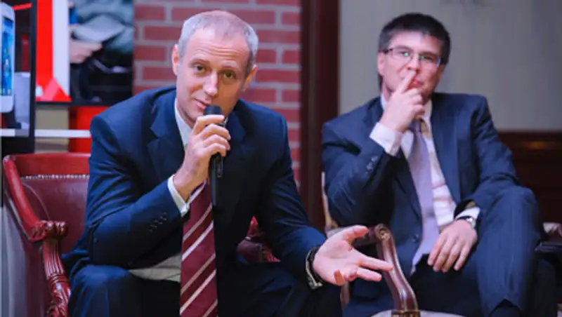 Компьютерный гигант Lenovo выходит на рынок смартфонов Казахстана, фото - Новости Zakon.kz от 11.11.2013 16:06