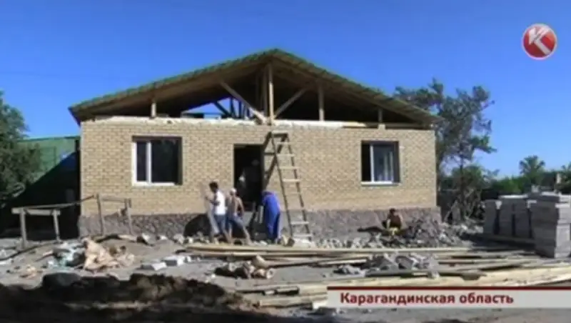 В Карагандинской области пострадавшие от паводков переживают за качество новых домов
