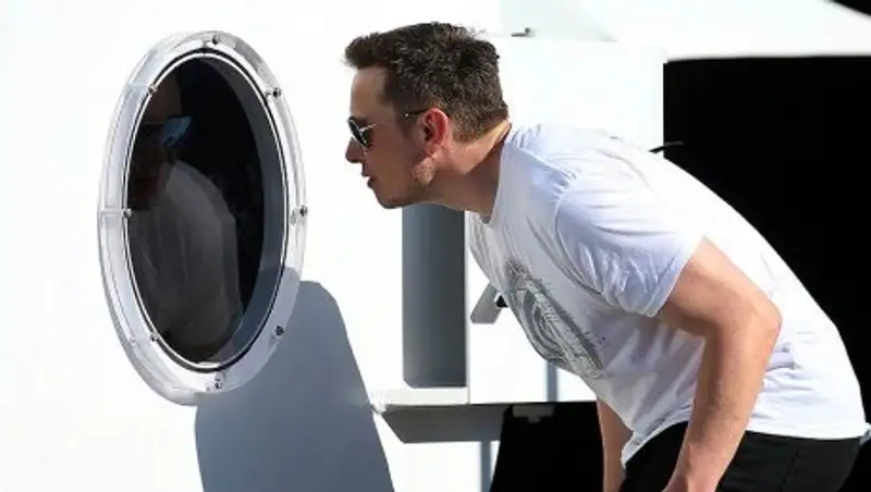 Илон Маск откроет кондитерскую фабрику