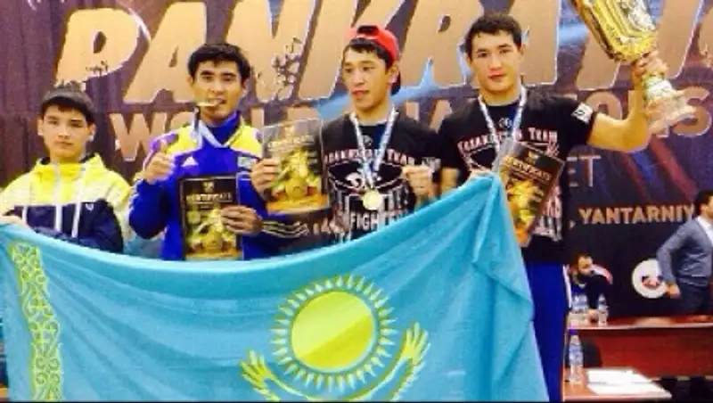 Казахстанцы стали чемпионами мира по современному панкратиону