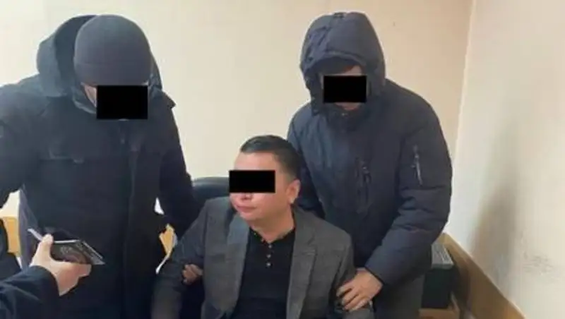 Глава пресс-службы президента Кыргызстана задержан за вымогательство взятки