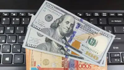 доллары, тенге, фото - Новости Zakon.kz от 15.03.2023 15:35
