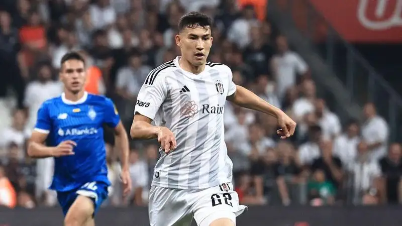 Зайнутдинов помог "Бешикташу" одержать пятую победу в футбольном чемпионате Турции