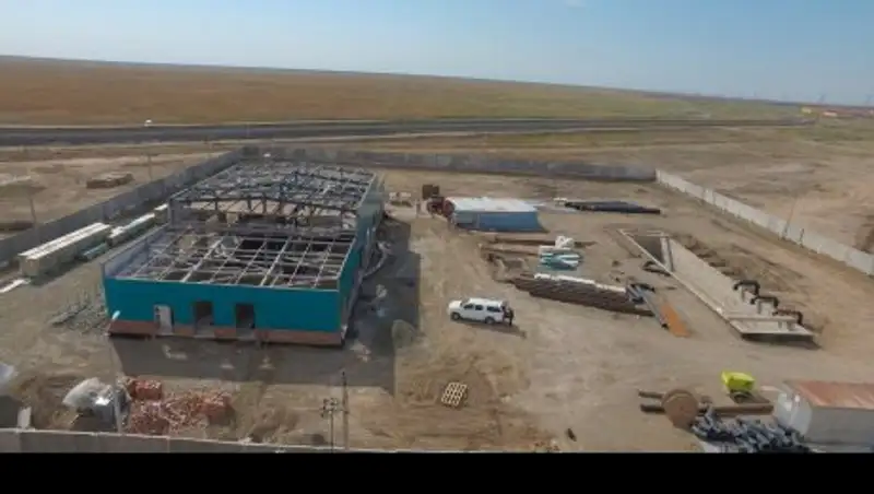 В Атырау полным ходом идет строительство новой системы канализационно-очистных сооружений