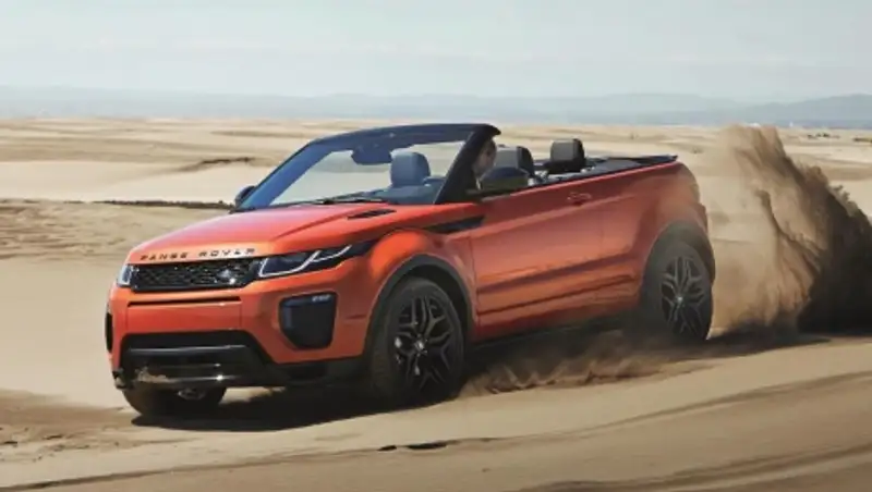 Range Rover Evoque скинул крышу перед Лос-Анджелесом