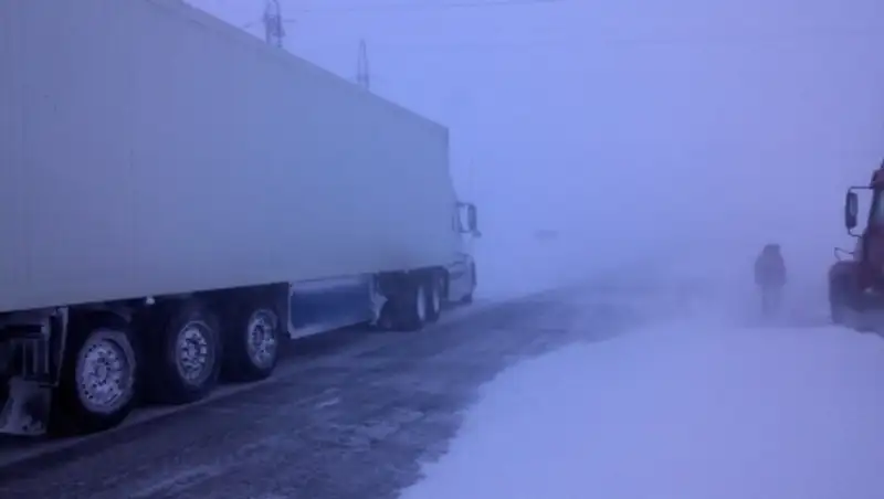 На автодороге «Ушарал-Достык» введены ограничения движения транспорта