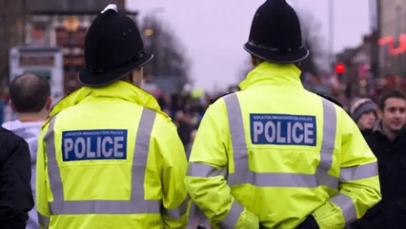 В Британии 300 полицейских уличены в сексуальных домогательствах