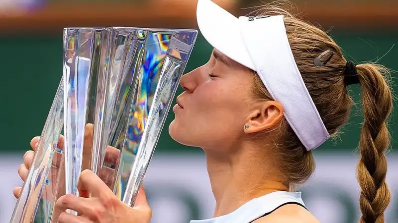 Елена Рыбакина одержала еще одну историческую победу
