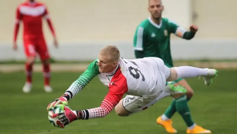 Голкипер софийского ЦСКА занял денег у родителей, чтобы оплатить аренду квартиры