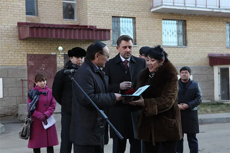 В Астане сдан в эксплуатацию первый дом в рамках пилотного проекта по сносу ветхого жилья В Астане сдан в эксплуатацию первый дом в рамках пилотного проекта по сносу ветхого жилья, фото - Новости Zakon.kz от 15.11.2013 22:28