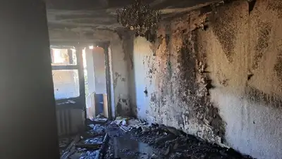 детей спасли из горящей квартиры , фото - Новости Zakon.kz от 07.07.2022 13:43