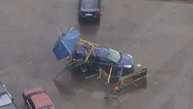 Почему в Астане поднялся сильный ветер, объяснили в «Казгидромете»