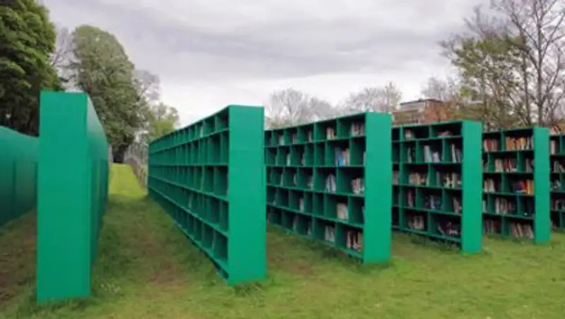 В Петропавловске работает библиотека под открытым небом
