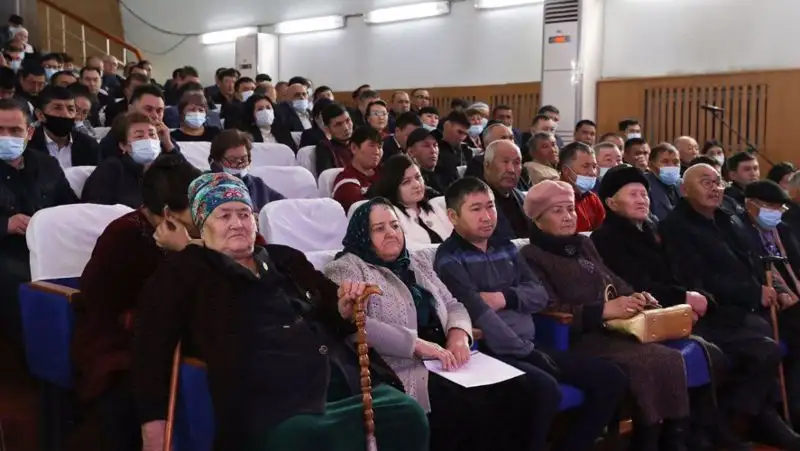 Жители Меркенского района, фото - Новости Zakon.kz от 29.06.2022 12:34