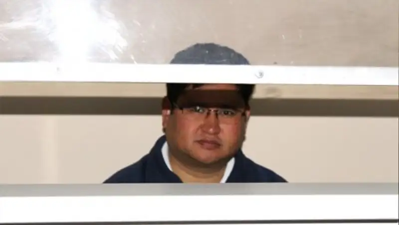 Экс-заместитель управления координации занятости ЮКО получил 5 лет за взятки