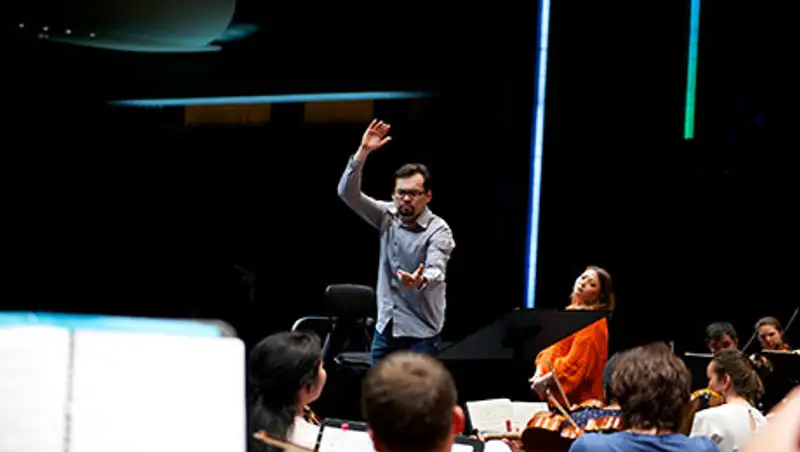 Алан Бурибаев будет дирижировать Симфонией № 9 Бетховена