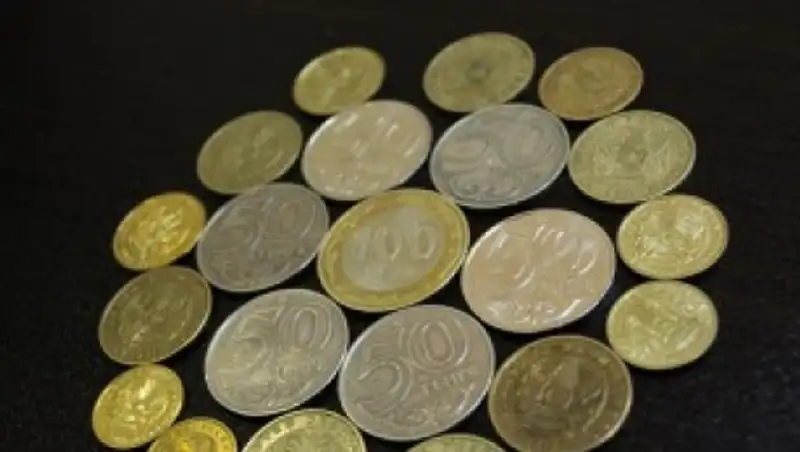 Казахстанцам нужен ясный прогноз по курсу тенге