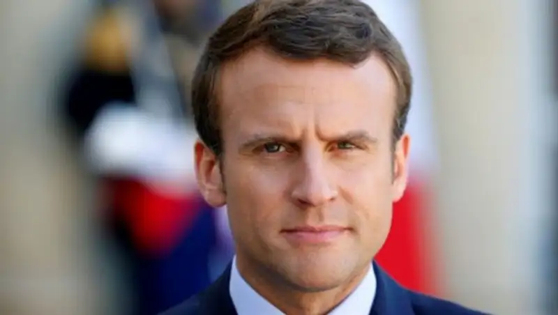Колониализм был большой ошибкой Франции - Макрон