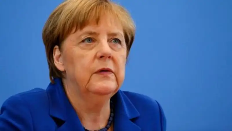 Меркель высказалась за проведение новых выборов в бундестаг