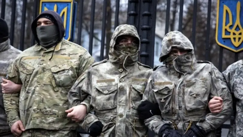 Боевики "Айдара" пикетируют генпрокуратуру Украины