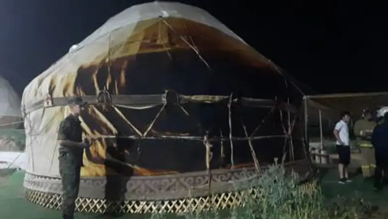 В Шымкенте горел этноаул