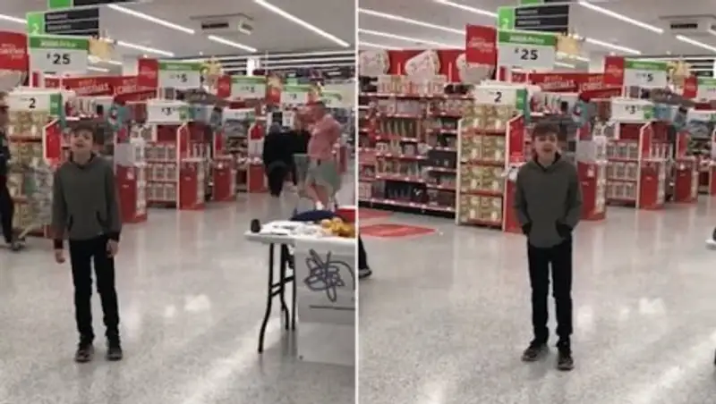 Мальчик-аутист покоряет интернет своим голосом