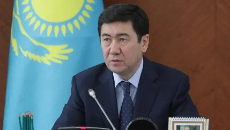 Уволен руководитель управления пассажирского транспорта и автодорог Карагандинской области