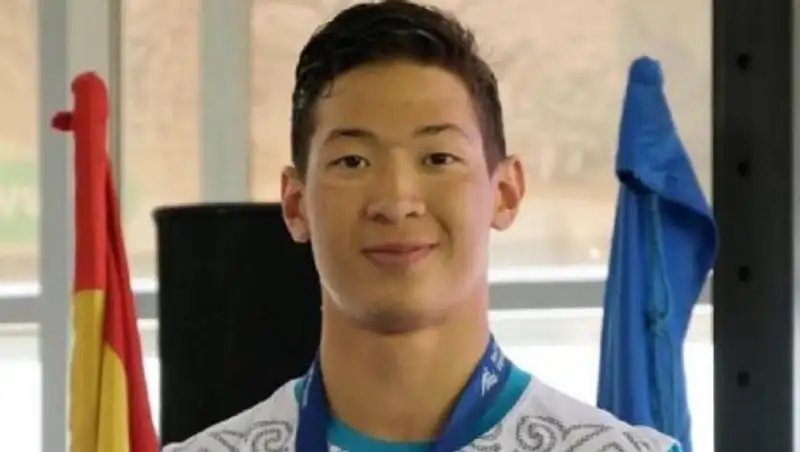 Медаль на Азиаде принес Казахстану пловец Мусин