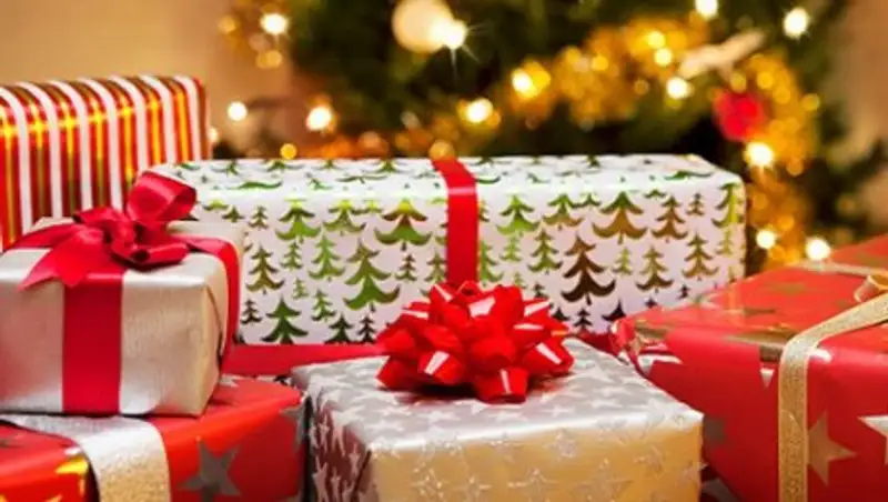 Какие суммы готовы потратить казахстанцы на подарки к Новому году