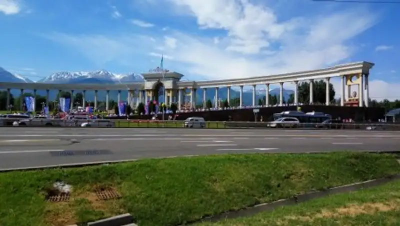 В Алматы с начала года квадратный метр жилья подешевел на 10 тысяч тенге