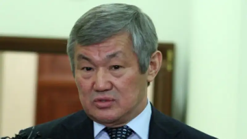 Массовое строительство школ в Казахстане пока вести не будут - Сапарбаев