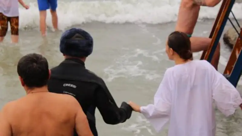 Информацию об отмене крещенских купаний в Актау назвали недостоверной