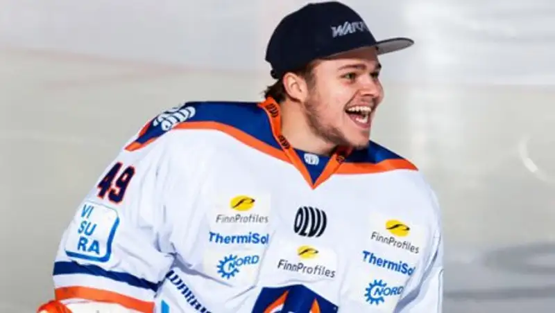 В ХК «Барыс» появился новый голкипер