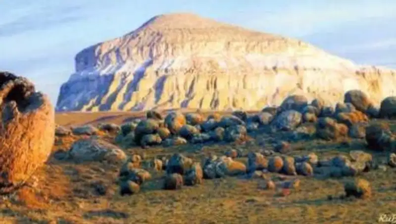 Зарубежные СМИ о загадочной долине шаров в Казахстане