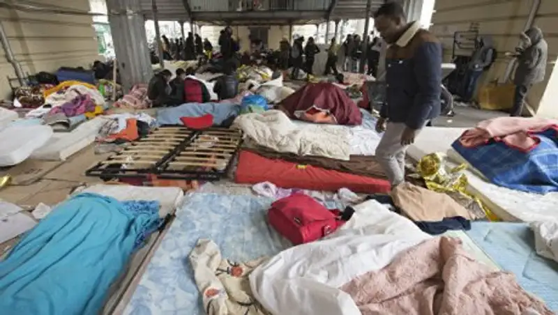 В Париже эвакуируют лагерь нелегальных мигрантов