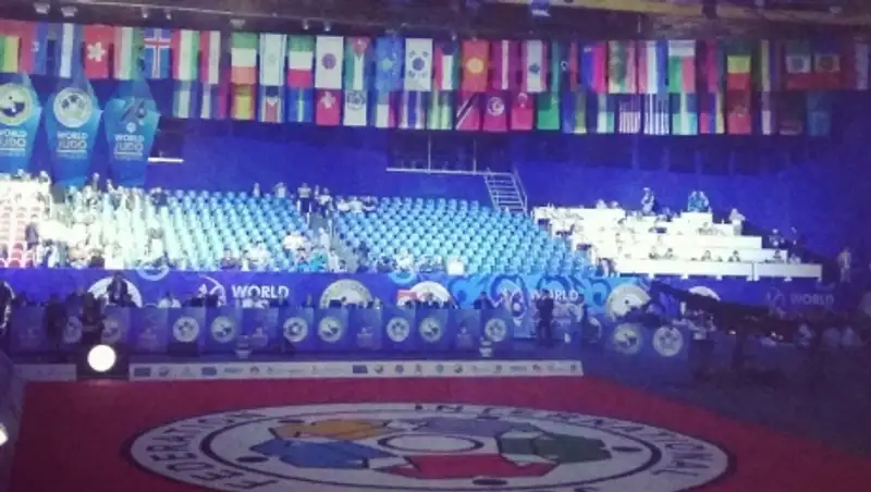 Праздник дзюдо в Астане: первый день чемпионата мира