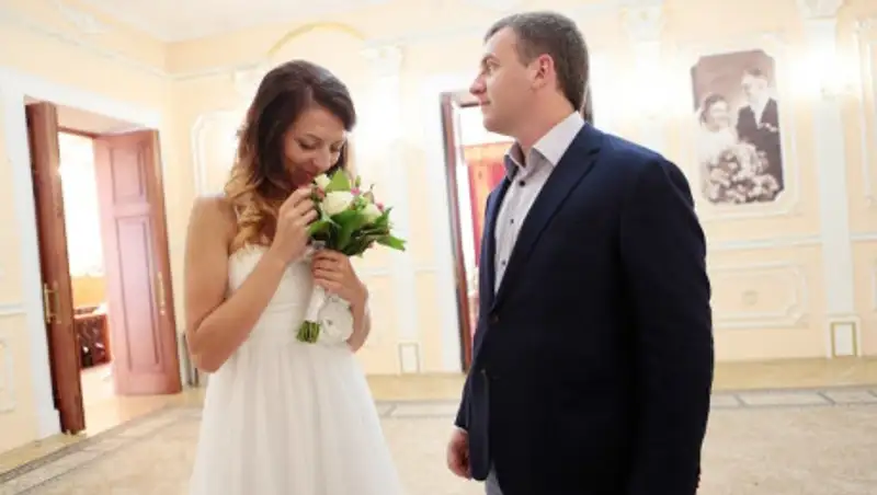 В Ленинградской области разрешили целоваться в ЗАГСах