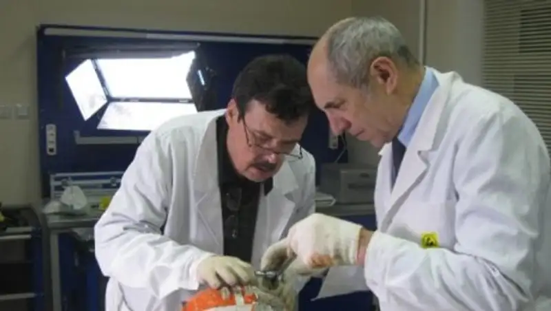 Эксперты расшифровали запись переговоров пилотов в кабине Ан-148