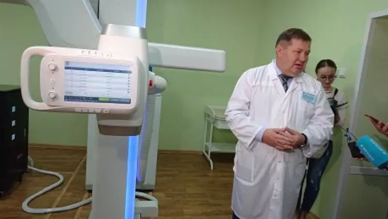 Фонд Булата Утемуратова передал медицинское оборудование детской больнице в Петропавловске