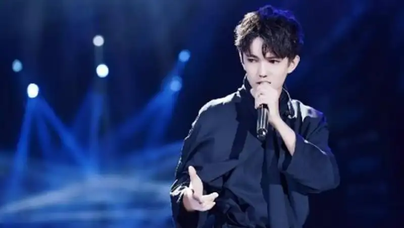 Димаш Кудайбергенов стал победителем конкурса MTV Global Chinese Music Awards