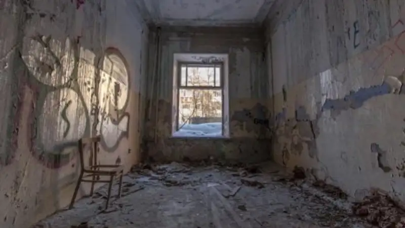 Бывшее помещение хосписа в Павлодаре растаскивают мародёры